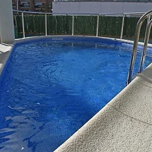 https://apartamentos-ar-dosjoimi.topcostabravahotels.com